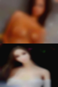 Woman in thirties of am nude.